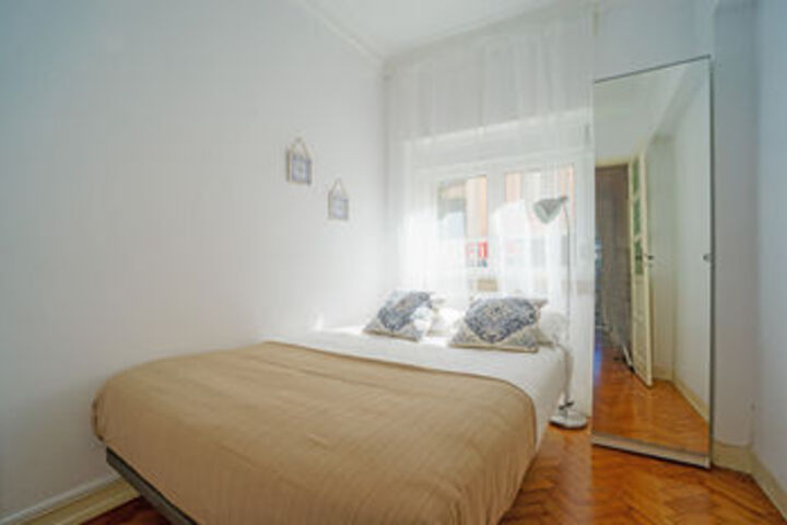 Room 16 of 147