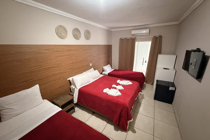 Room 10 of 66