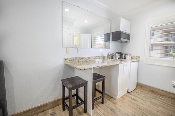 Private kitchenette