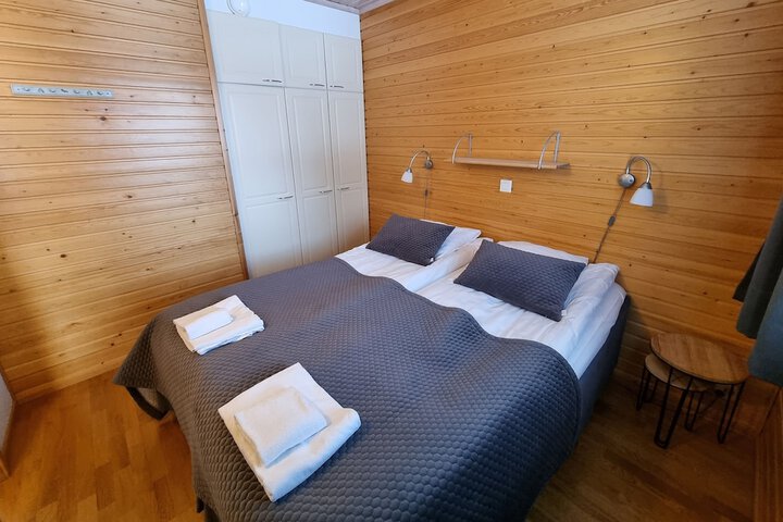 Room 3 of 32
