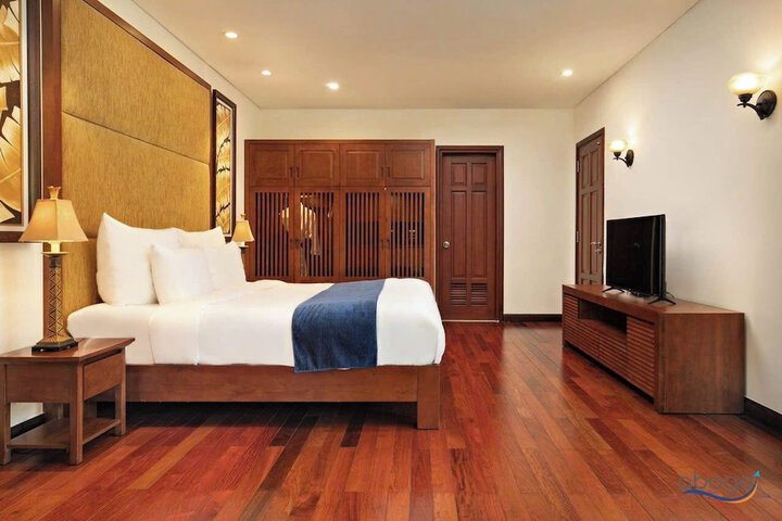 Room 37 of 125