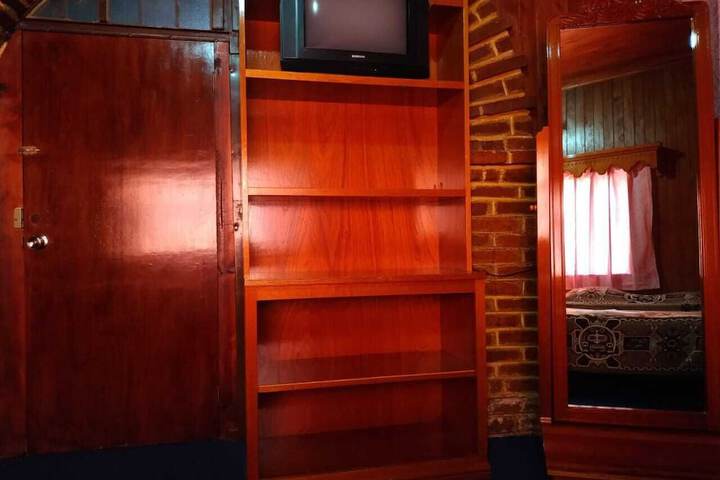 Room 15 of 21