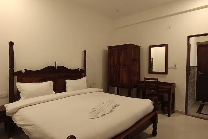 Room 9 of 29