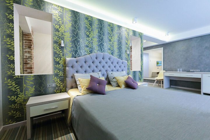 Room 12 of 39