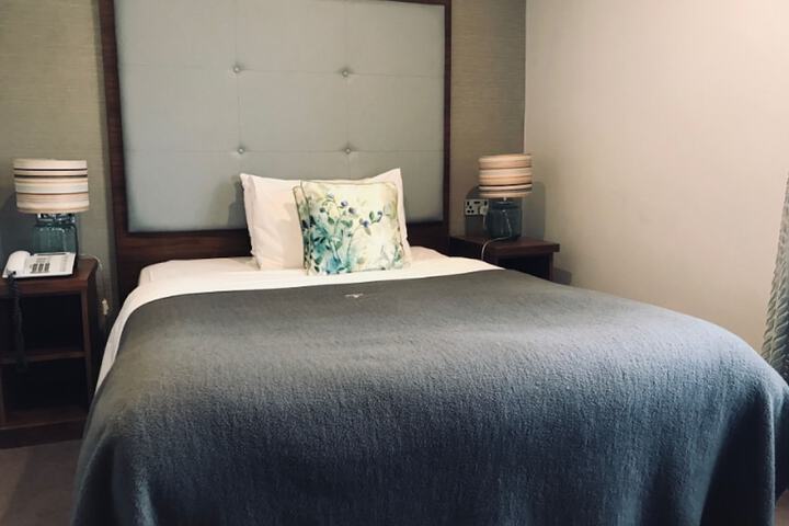 Room 9 of 73