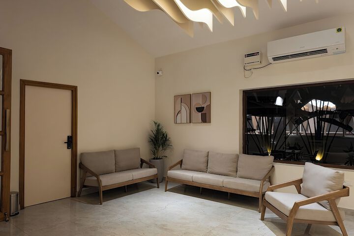 Hotel Interior 8 of 43