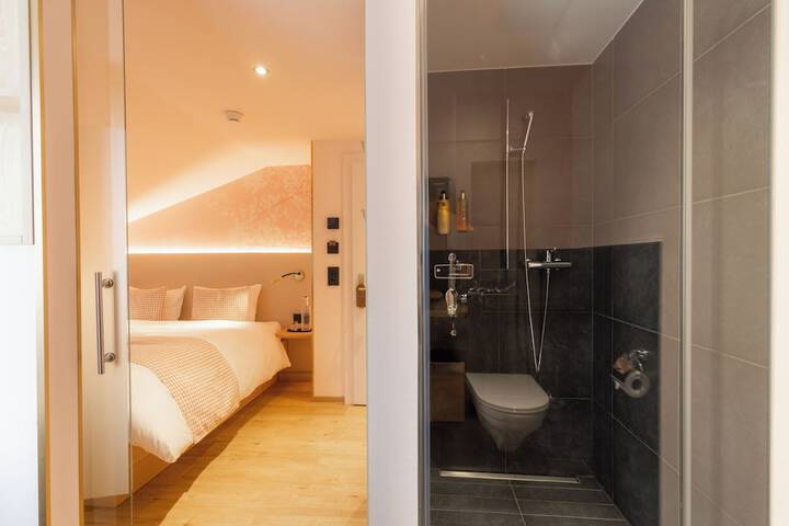 Room 74 of 113