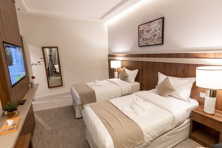 Room 15 of 19
