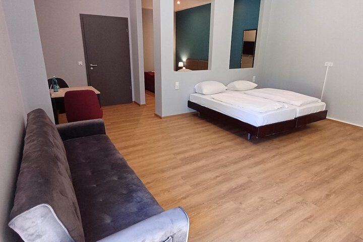 Room 35 of 87