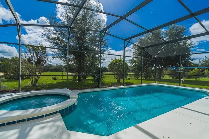 Pool 12 of 20
