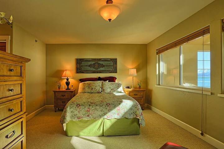Room 34 of 184