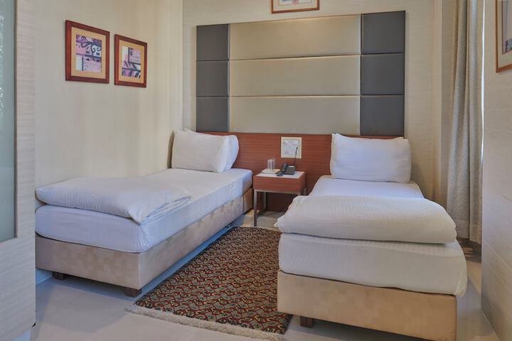 Room 12 of 31