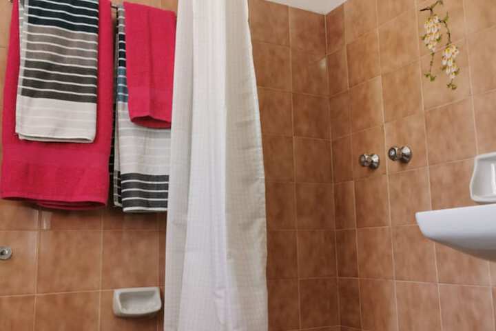Room 14 of 27