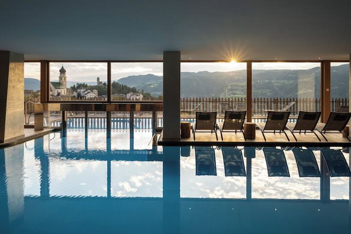 Pool 58 of 154