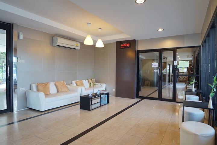 Hotel Interior 4 of 25