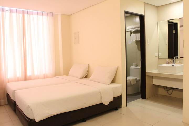 Room 17 of 159