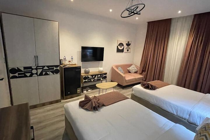 Room 45 of 135