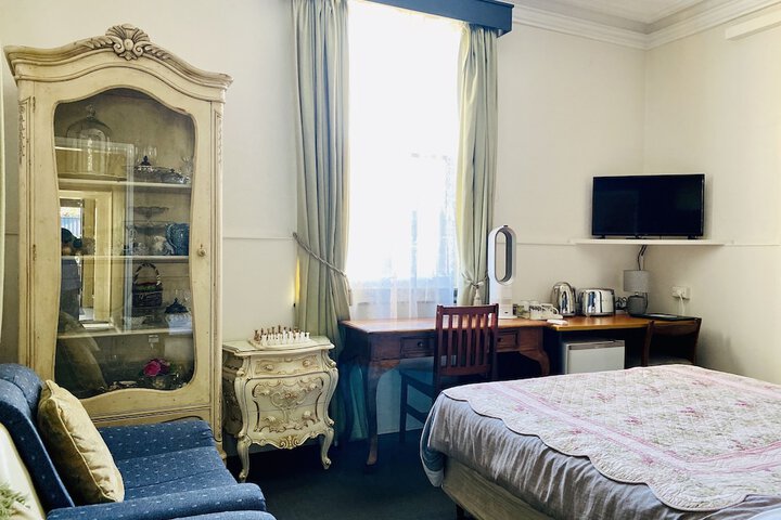 Room 19 of 51