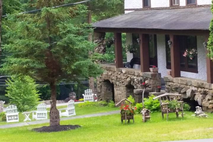 Property Grounds 10 of 33