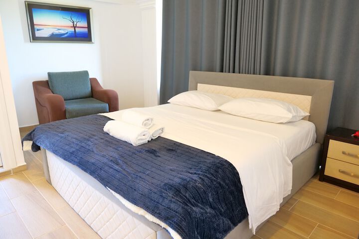Room 15 of 61