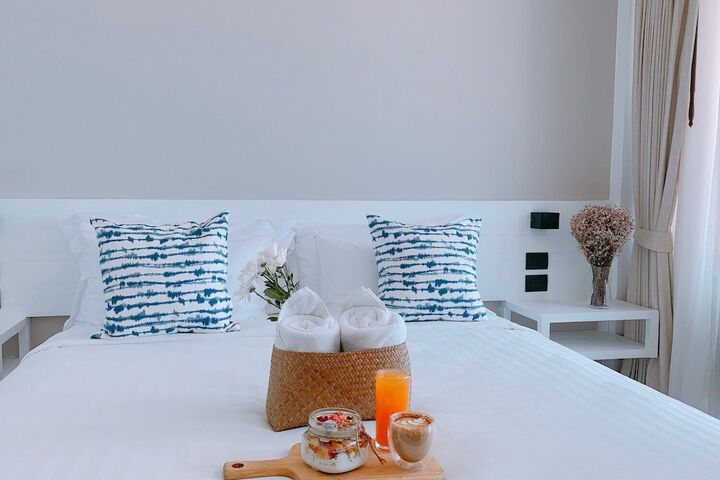 Room 9 of 53