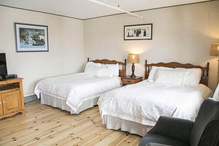 Room 15 of 46