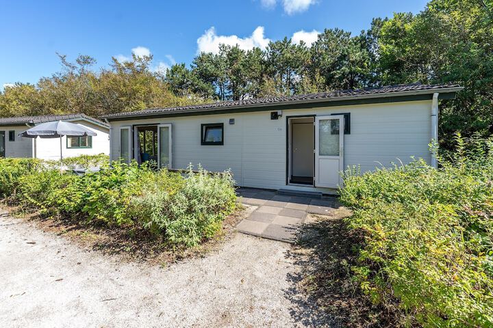 Chalet in Netherlands With Open Garden in Egmond aan den Hoef
