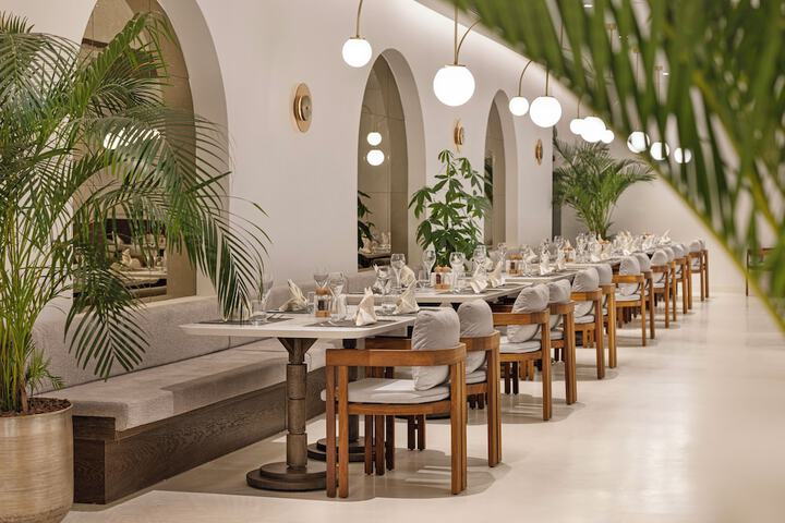 Dining 130 of 189