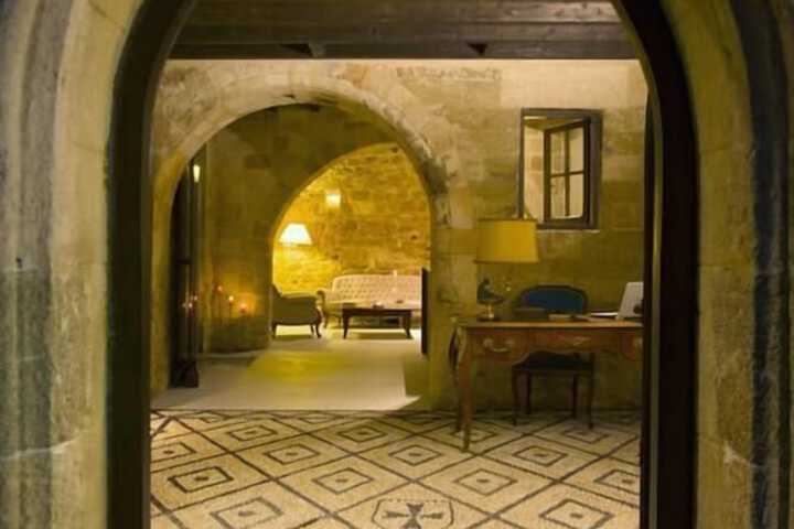 Hotel Interior 4 of 33