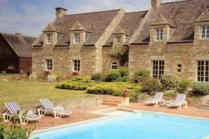 Pool Hotel
