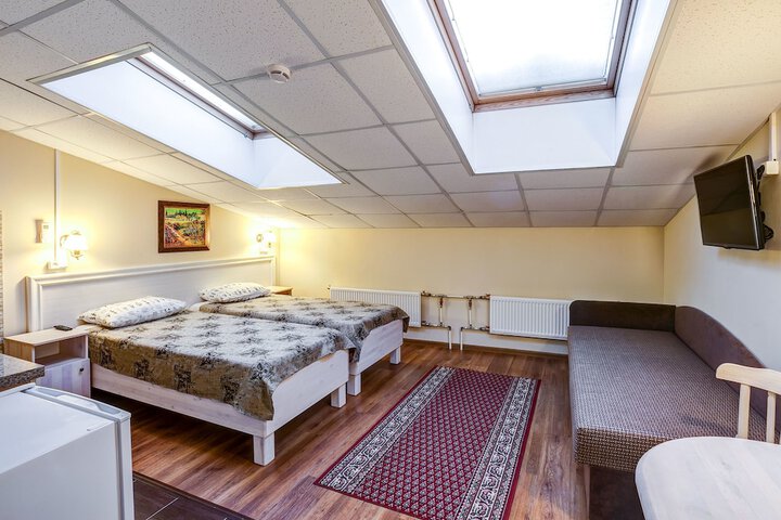 Room 14 of 63
