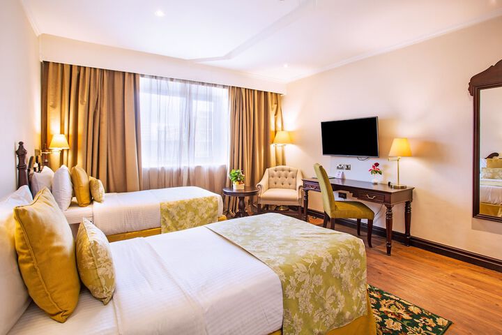 Room 2 of 22