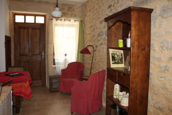 Room 12 of 23