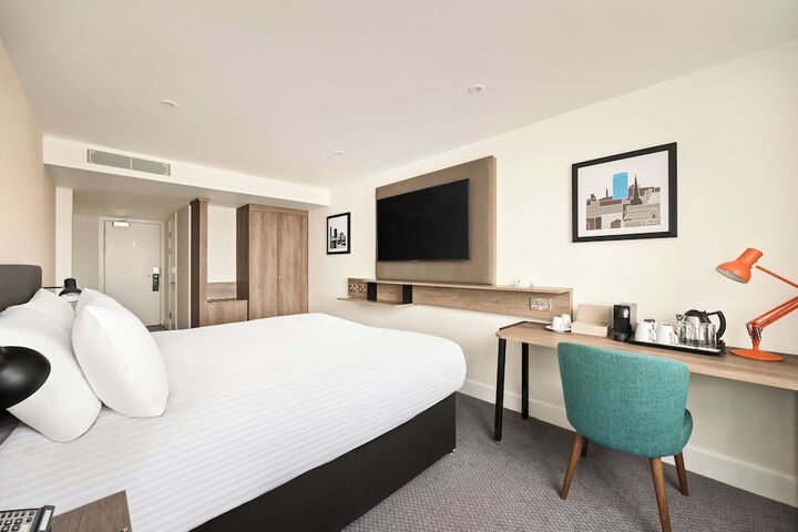 Room 65 of 130