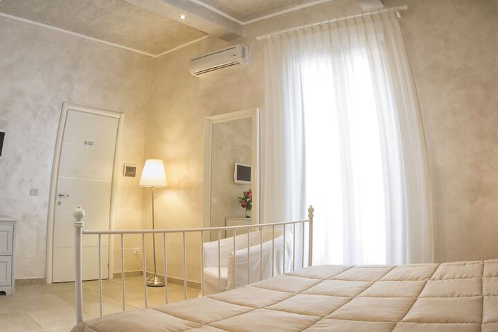 Room 10 of 55