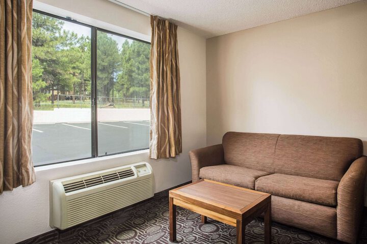 Room 11 of 26