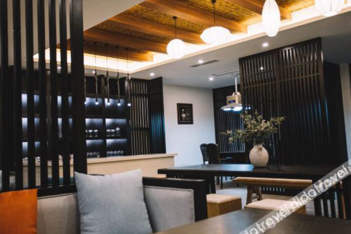 Hotel Interior 10 of 25