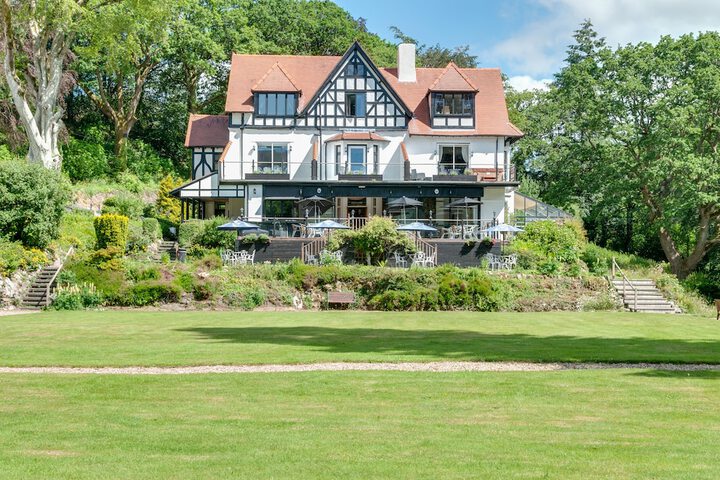 Craig-y-Dderwen Riverside Hotel in Betws-Y-Coed