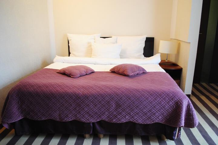 Room 10 of 41