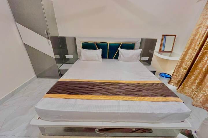 Room 14 of 31