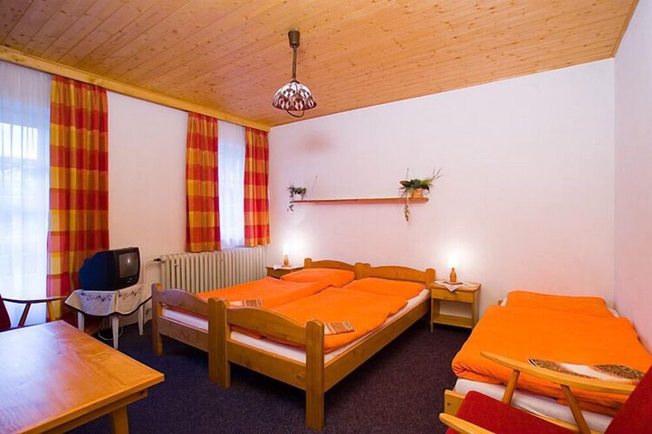 Room 3 of 30