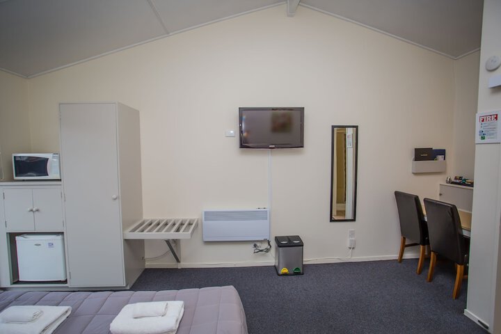 Room 9 of 46