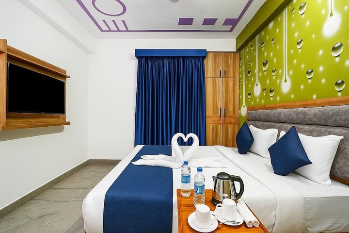 Room 7 of 16