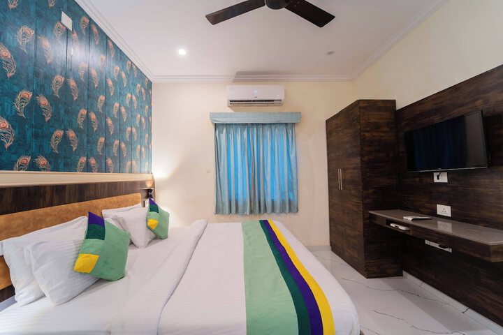 Room 19 of 48