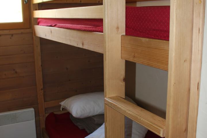 Room 8 of 92