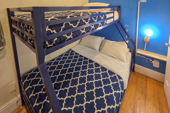 Room 107 of 268