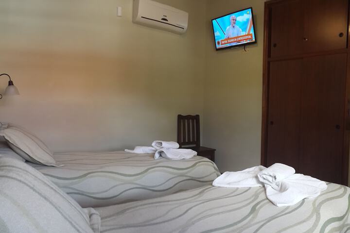 Room 8 of 95