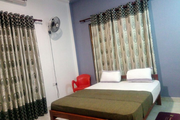 Room 3 of 6