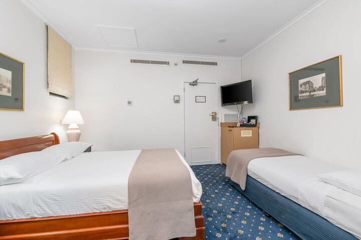 Room 29 of 79