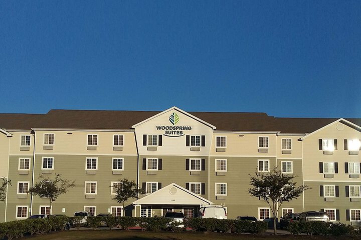Hotel 22 of 28